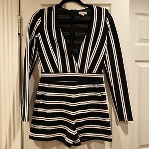 Gorgeous Urban Outfitters black and white romper
